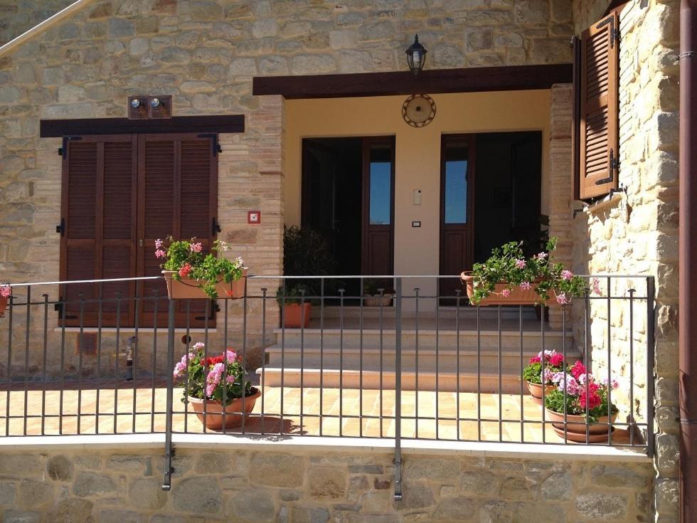 La Collina Dei Ciliegi Villa Camerino Luaran gambar