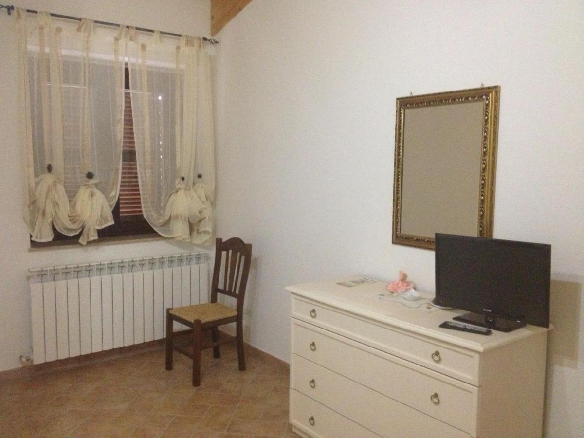 La Collina Dei Ciliegi Villa Camerino Bilik gambar